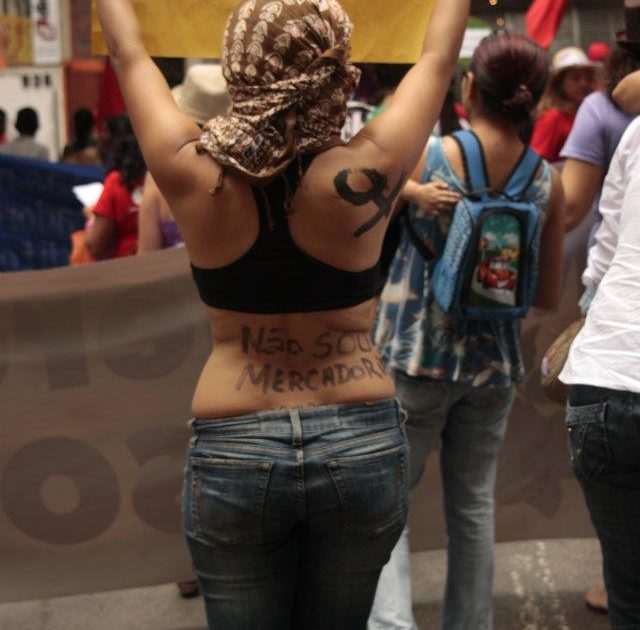 08 DE MARÇO: DAS FLORES À REVOLUÇÃO FEMINISTA!