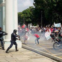 #Fora Duciomar: a luta dos estudantes não pode parar.