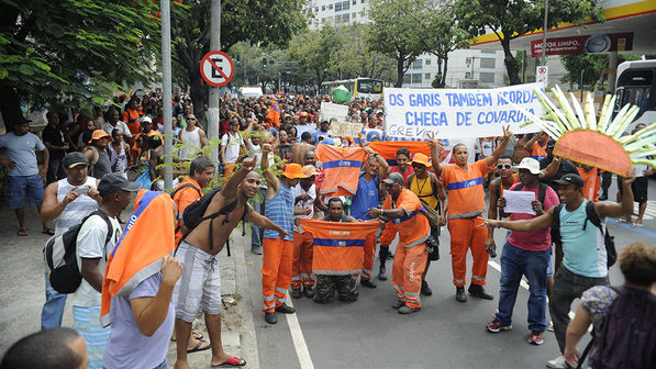 Prefeito Eduardo Paes, eu apoio os garis do Rio: Nenhuma demissão!
