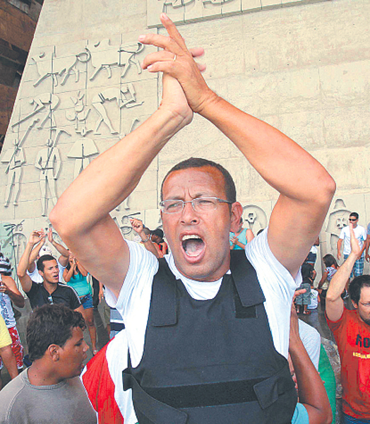 Marcos Prisco: prisão política e abusiva. Liberdade aos que lutam!