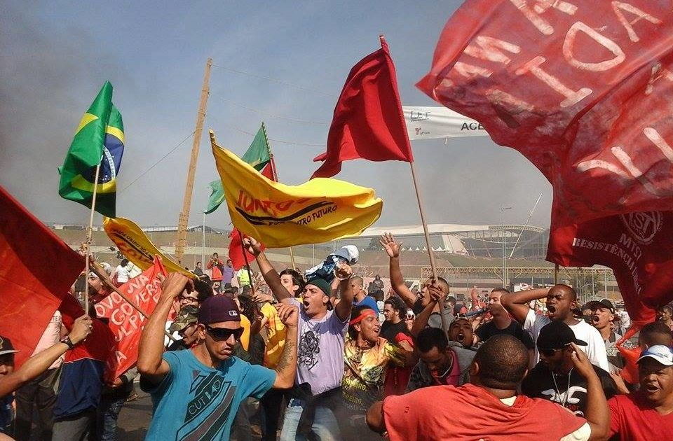 15-M: O Brasil em campo contra as injustiças da Copa da FIFA