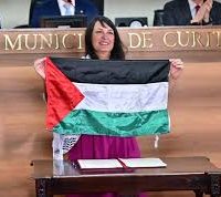 Professora Angela Fica!