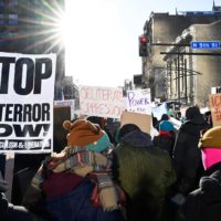 OS ESTADOS UNIDOS EM TENSÃO MÁXIMA