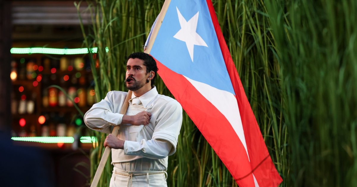 Por quê o show do Bad Bunny irritou tanto Trump e a extrema-direita?