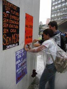 Cartazes do 15.O em São Paulo